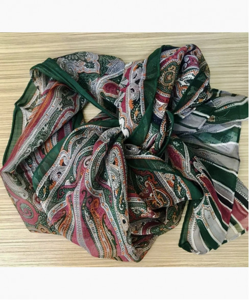 Шифоновый шарф с рисунком  пейсли 