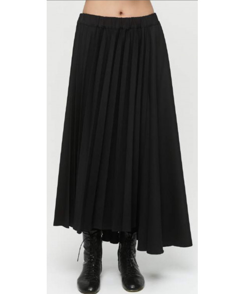 Расклешенная юбка черного цвета с гофре 