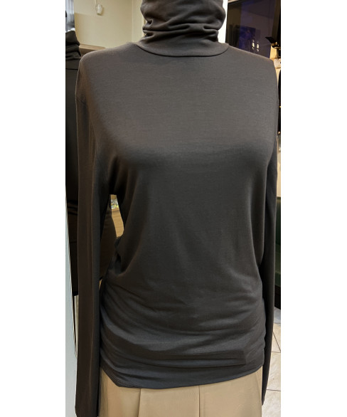Водолазка из плотной вискозы 